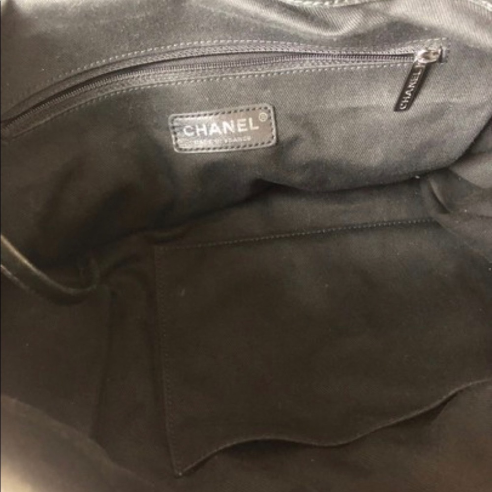 ♥️ RARE CHANEL Discontinued 8 Knots Lambskin Black Large Bag - Picture 5 of 10